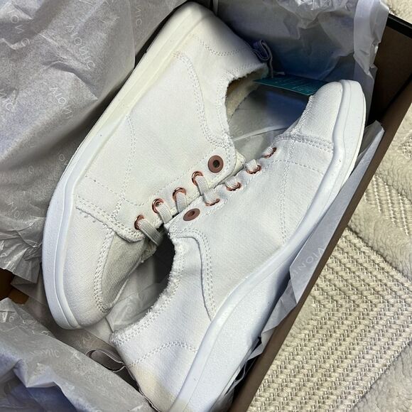 VIONIC 8Wide Beach Prismo - Picture 3 of 9